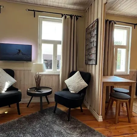 아파트 Garden Next To Telliskivi & Old Town